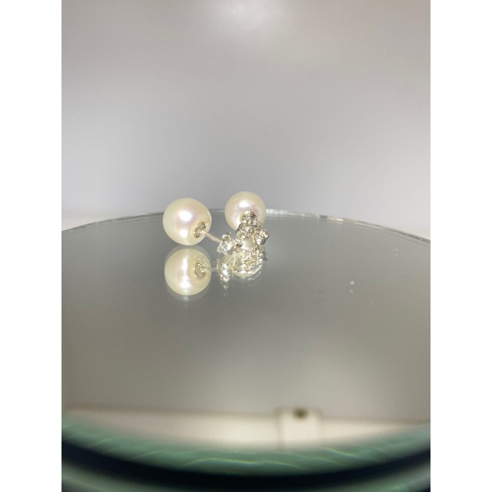 Genuine White Freshwater Pearl Stud Earrings 8mm round 925 Sterling Silver - Picture 4 of 4